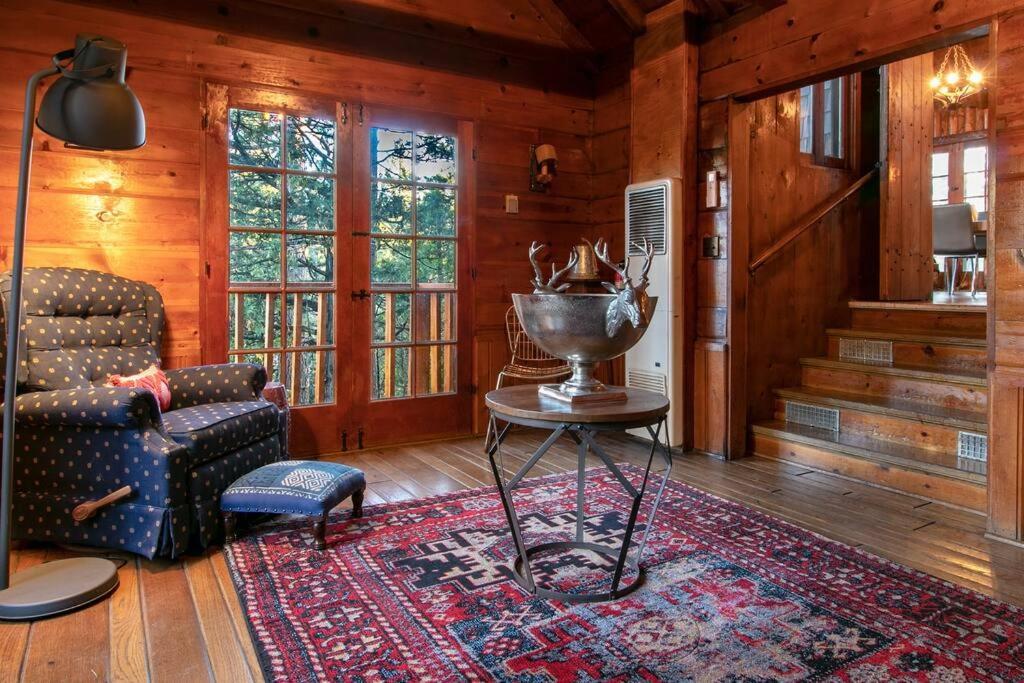The Lodge At 11 Chimneys Idyllwild Exterior photo