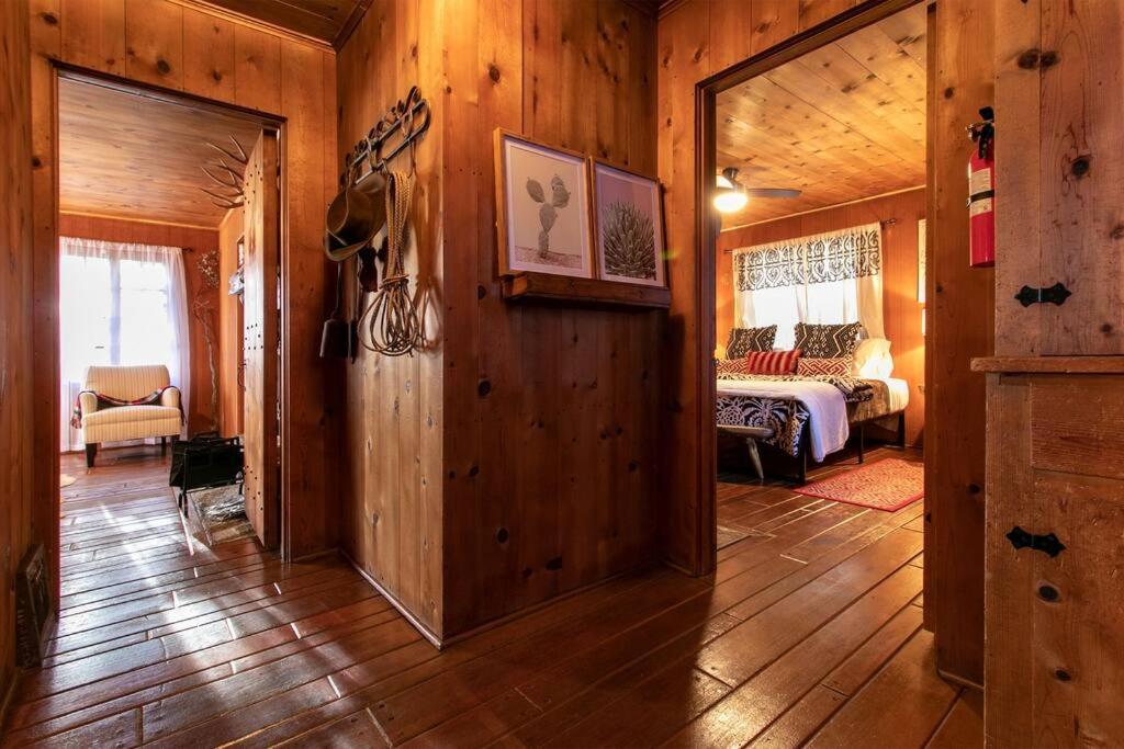 The Lodge At 11 Chimneys Idyllwild Exterior photo